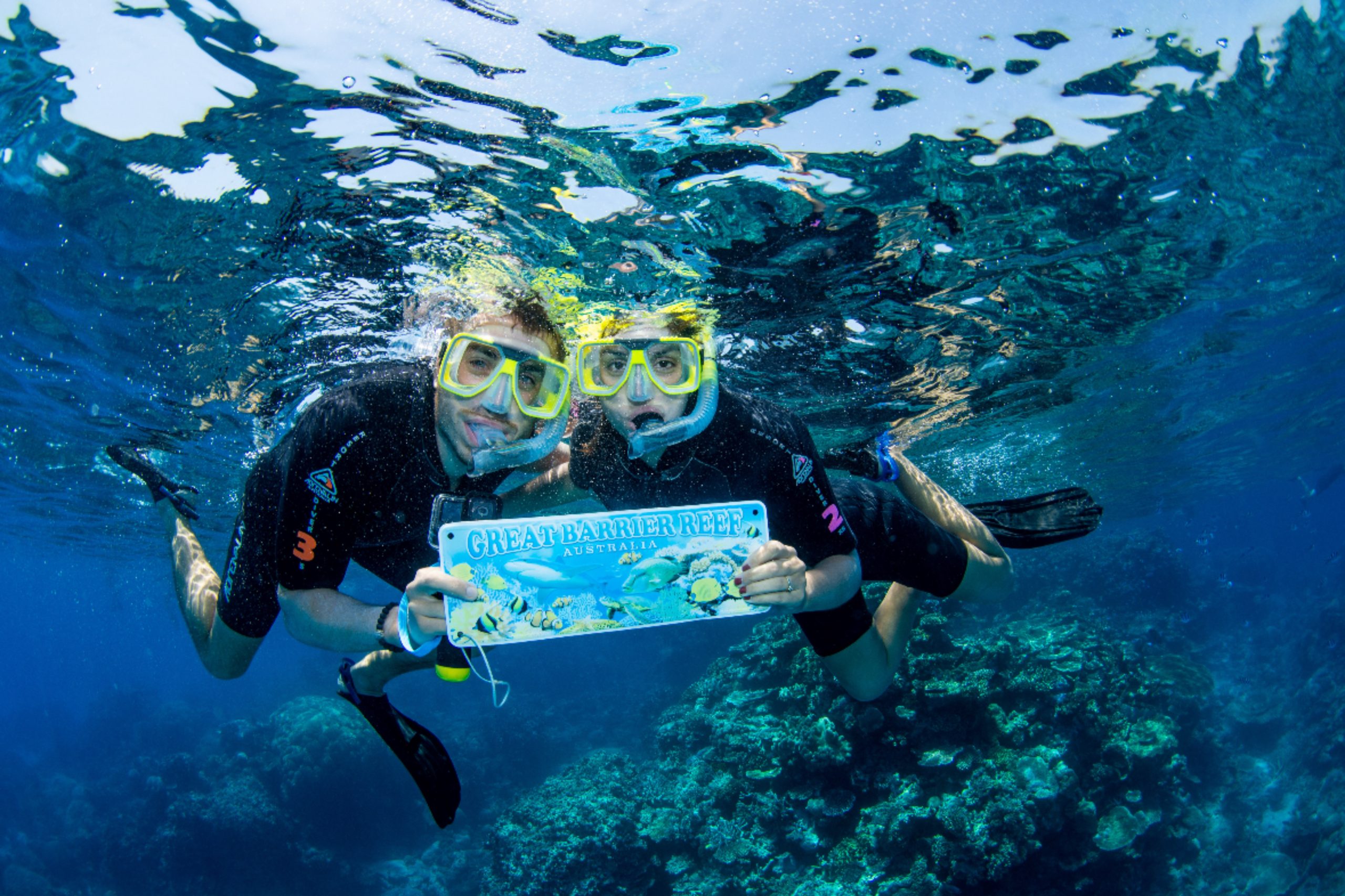debi-balu-balugasztro-interju | Marie Claire Debi és Balu merülése a Nagy-korallzátonynál