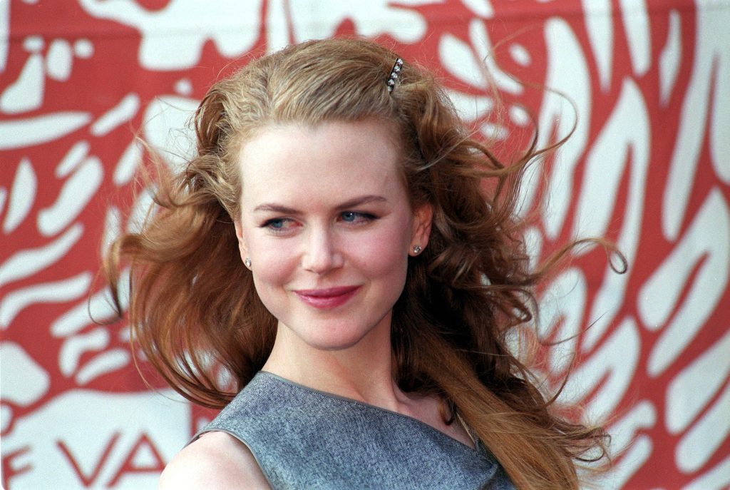 Nicole Kidman 1999-ben Velencében - tündérfüle van?