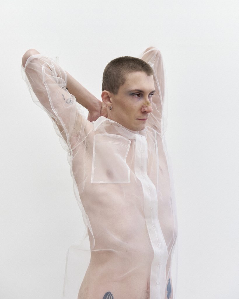 Szarvas Valentin: Önmagamra hajlok vissza