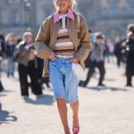 Modell farmer rövidnadrágban