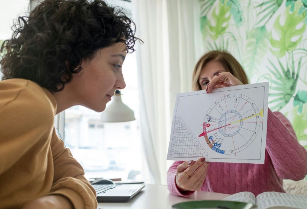 Az asztrológus elárulja, milyen hatással lesz a Merkúr retrográd a csillagjegyünkre a horoszkóp szerint a 2025. július 14-20. héten