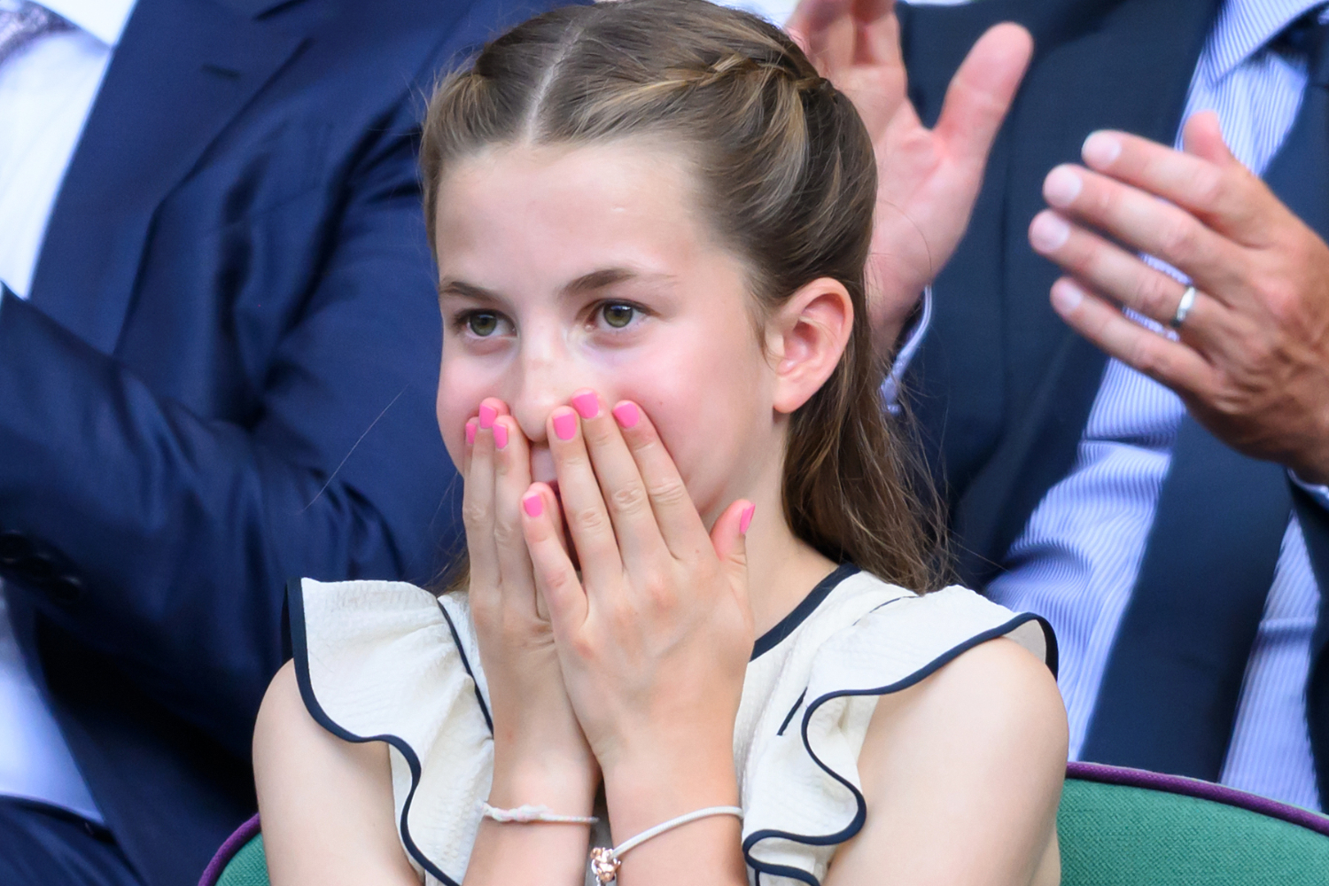 Sarolta hercegnő rózsaszín körmökkel lógott ki a családból Wimbledonban