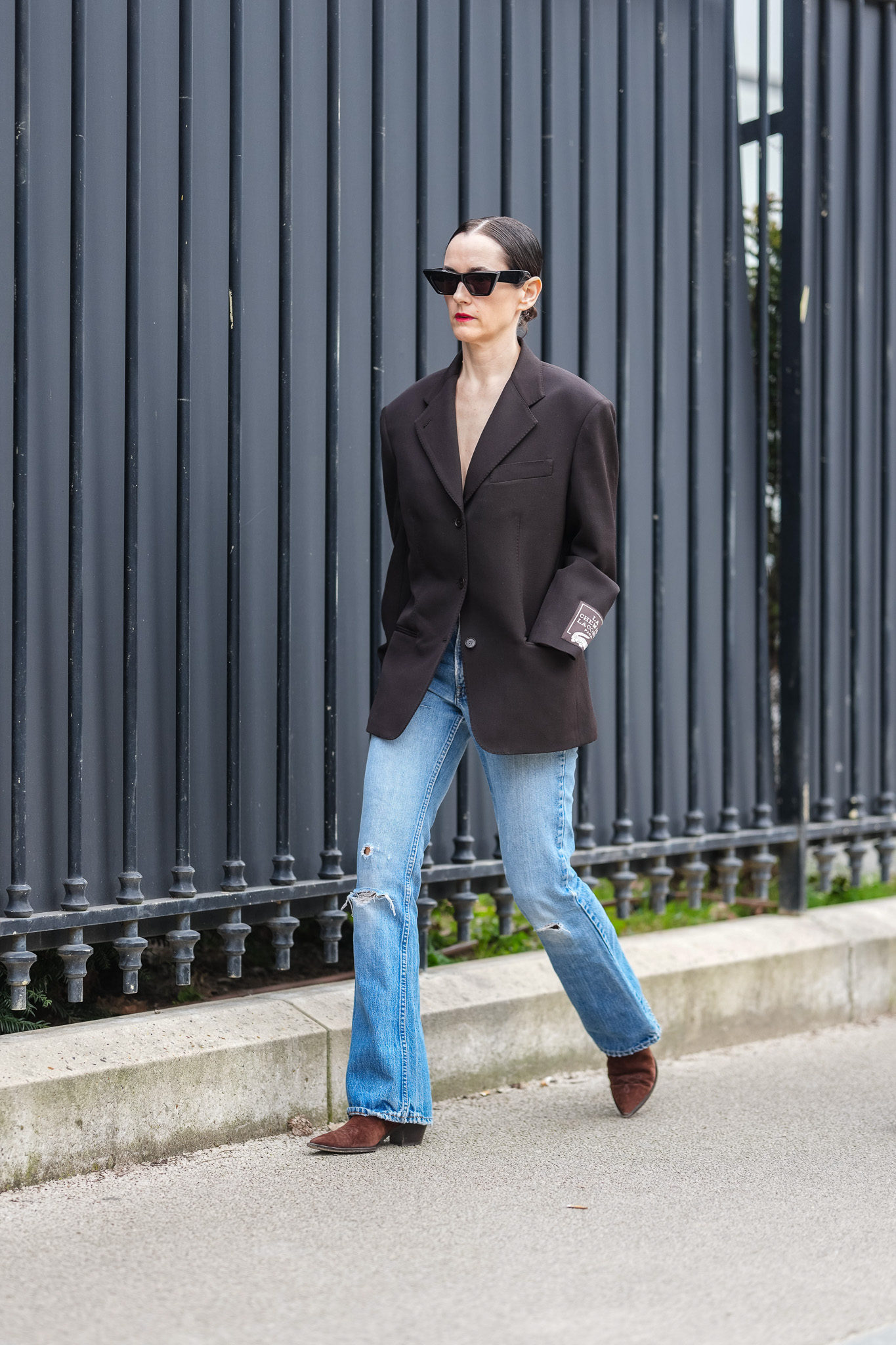 Modell őszi bokacsizmában