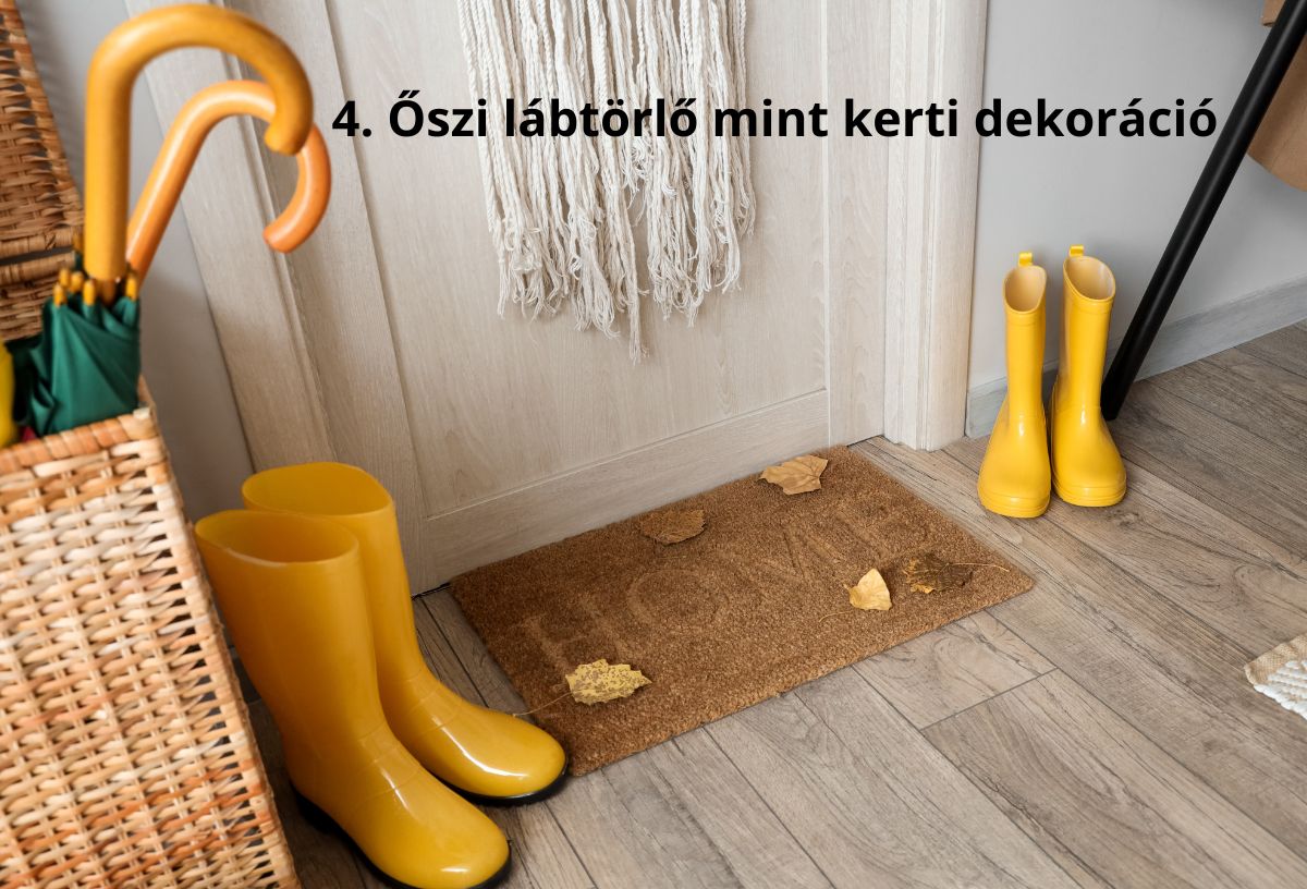 Barna lábtörlő, őszi falevelek, sárga gumicsizmák és esernyők nyele ház bejáratánál