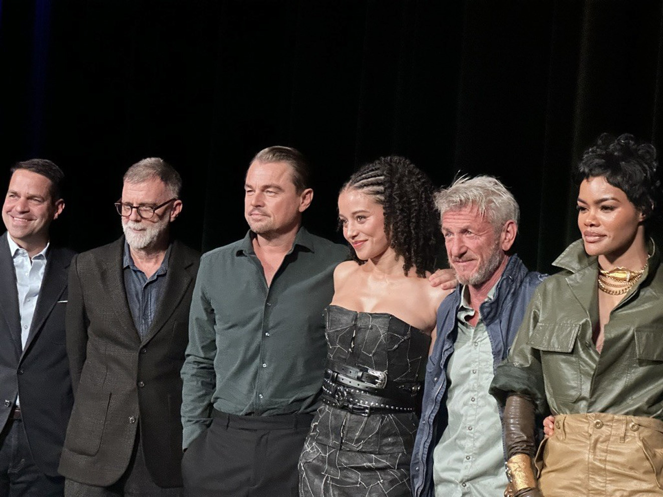 Leonardo DiCaprio, Sean Penn, Benicio Del Toro, Regina Hall, Teyana Taylor és Chase Infinity