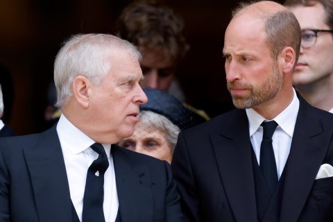 András herceg és Vilmos herceg a Westminster-székesegyházban 2025. szeptember 16-án Londonban