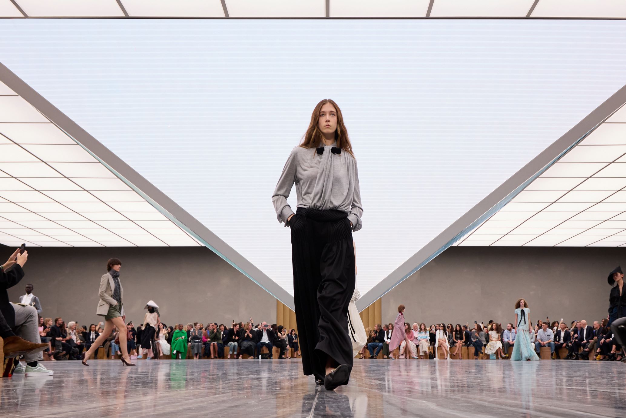 Nicole Kidman lánya a párizsi divathéten