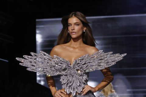 Palvin Barbara a Victoria's Secret kifutóján