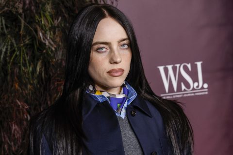 Billie Eilish részt vesz a WSJ. Magazine 2025 Innovator Awards díjátadóján a MoMA-ban, 2025. október 29-én, New Yorkban.