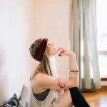 3. Jól érzed magad csendben: Míg sokan úgy érzik, hogy a csendet és békés pillanatokat beszéddel kell megtölteniük, az igazán intelligens embereknek semmi problémájuk sincs azzal, ha egyszerűen csak csendben ülnek. Számukra semmi kellemetlen nincs a csendben vagy a csendes pillanatokban.