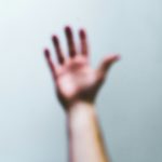 Homályos kéz képe