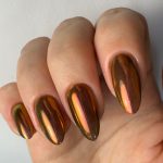 Karamellszínű macskaszem manikűr