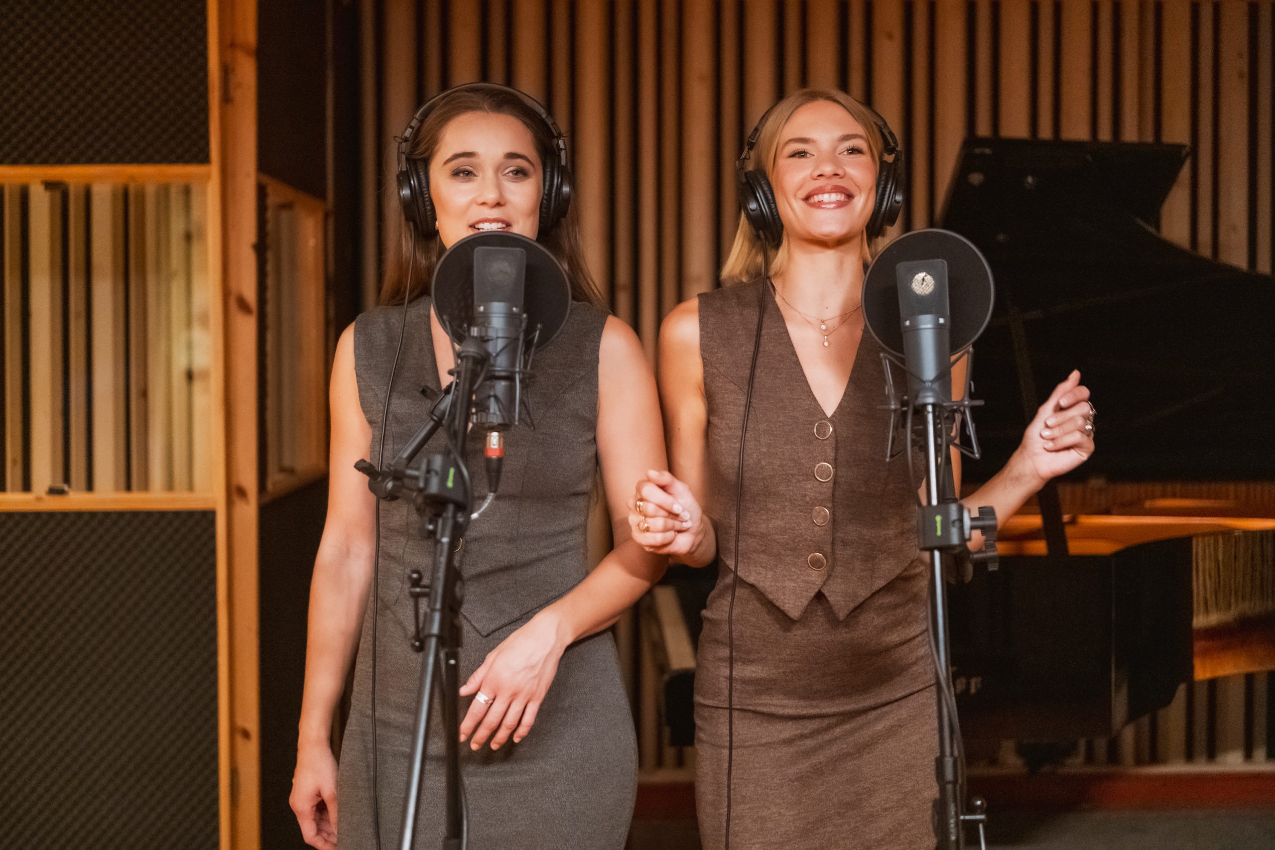 a-szenvedelyes-nok-c-film-focimdala | Marie Claire Mentes Júlia és Varga-Járó Sára