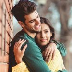 Férfi öleli a nőt