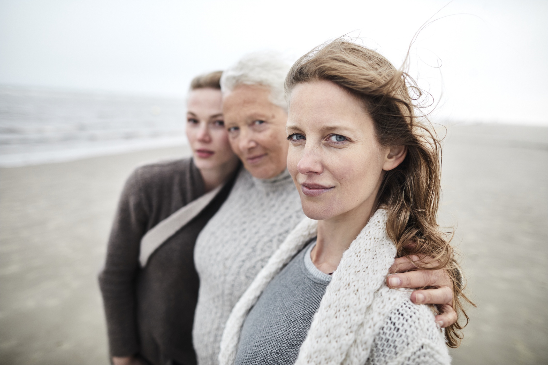 Anya és felnőtt lányai