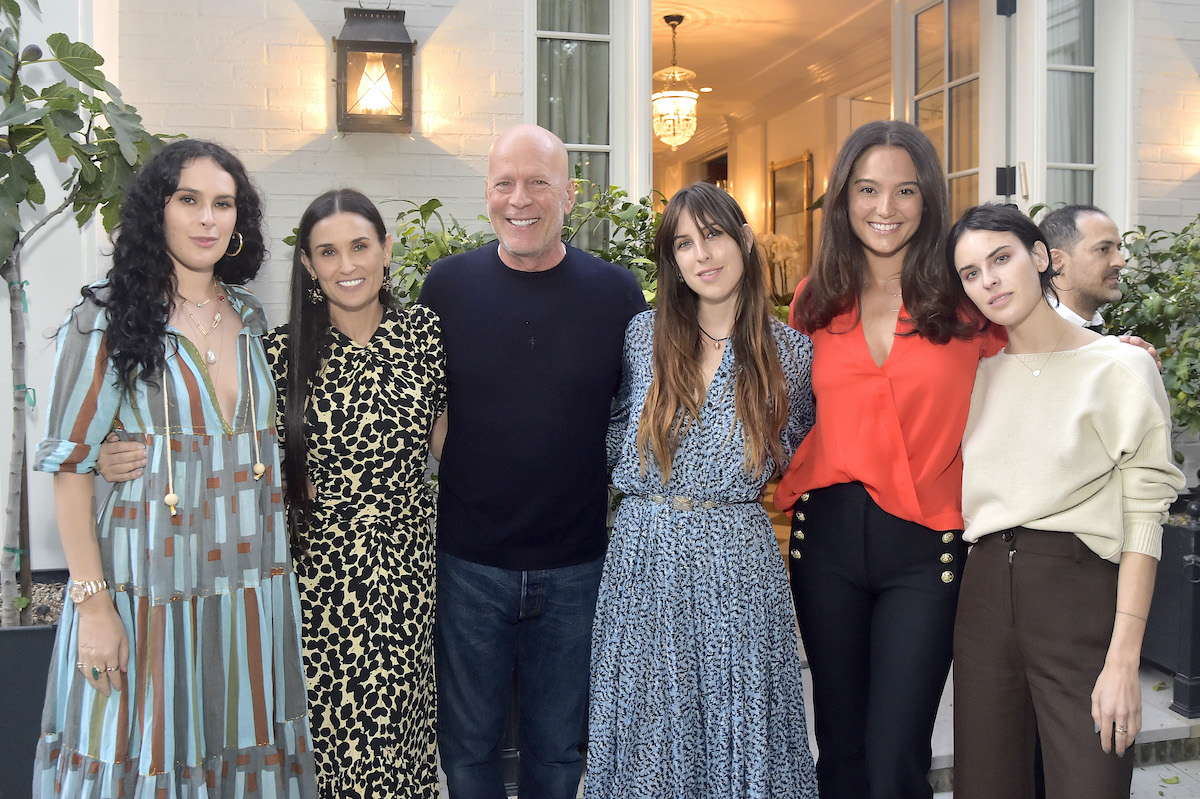 Rumer Willis, Demi Moore, Bruce Willis, Scout Willis, Emma Heming Willis és Tallulah Willis 2019-ben