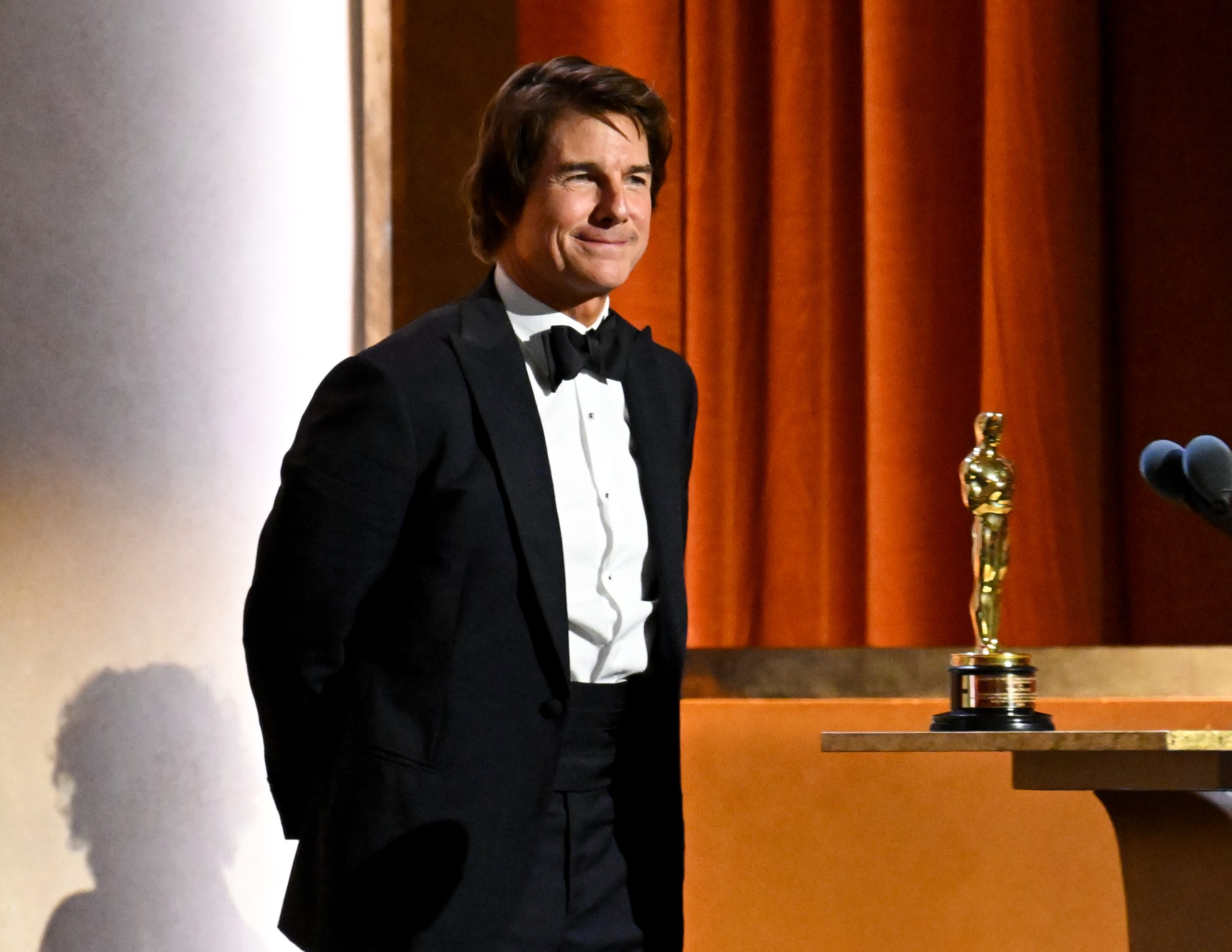 Tom Cruise az Oscar-díjjal