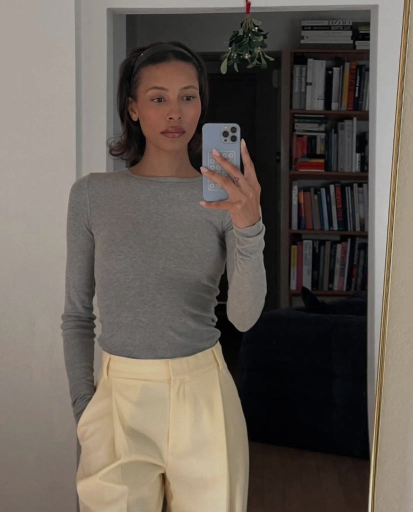 hajpántos nő old money hajjal