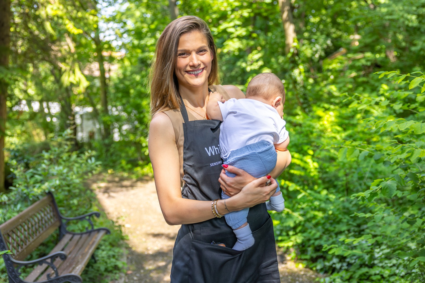 Weisz Fanni és kisfia