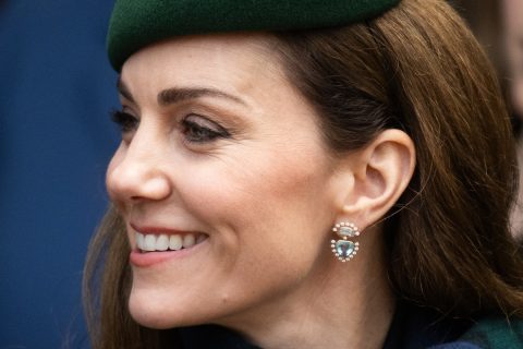 Katalin hercegné zöld kalapban 2024 karácsonyán