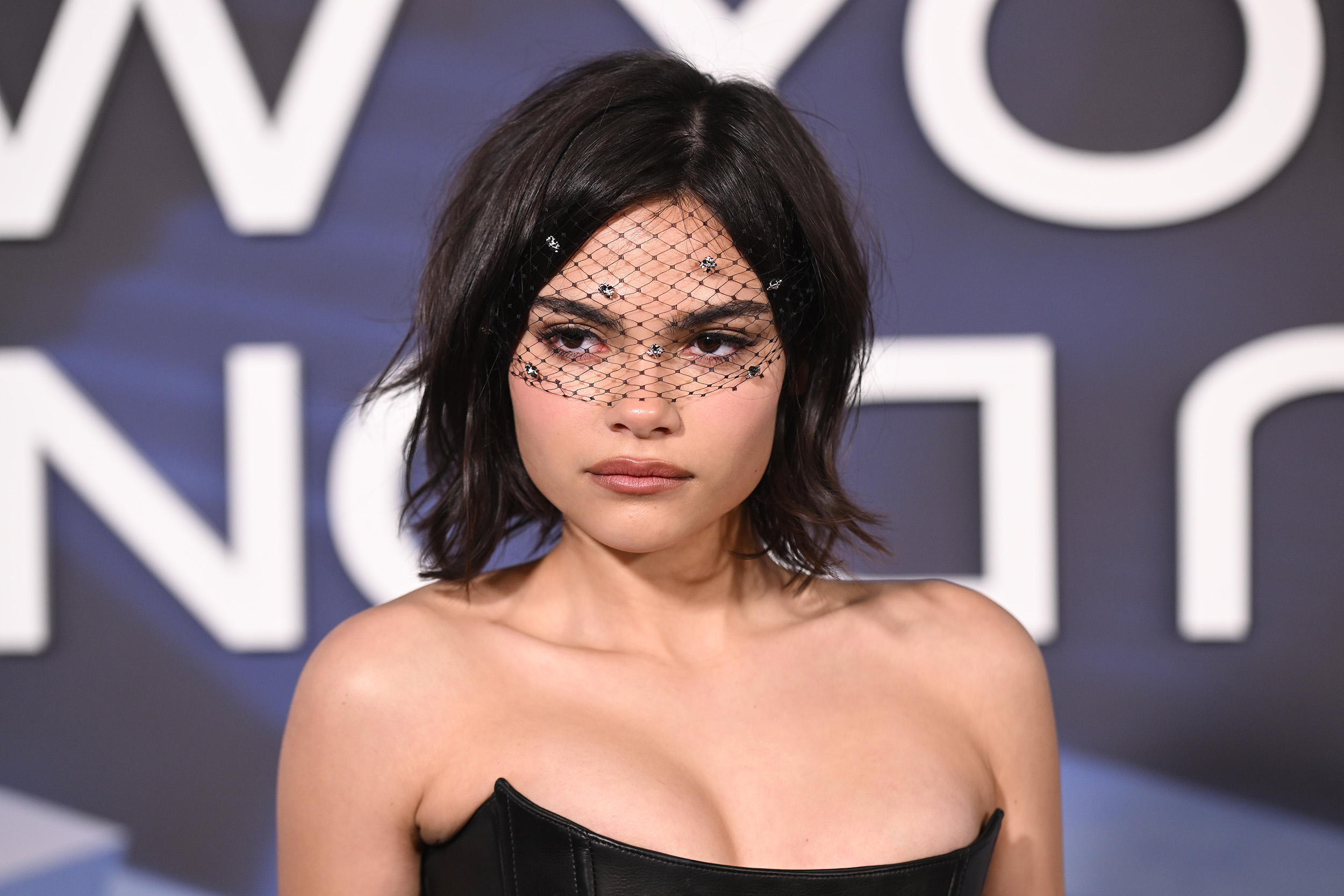 Ariana Greenblatt bohém bobbal a vörös szőnyegen