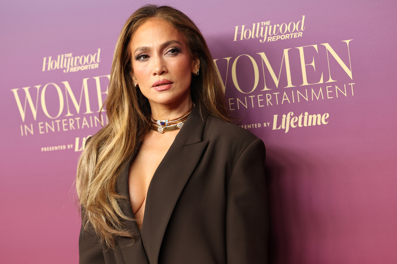 Jennifer Lopez részt vesz a The Hollywood Reporter éves női gáláján a Beverly Hills Hotelben, 2025. december 3-án, Beverly Hillsben, Kaliforniában.