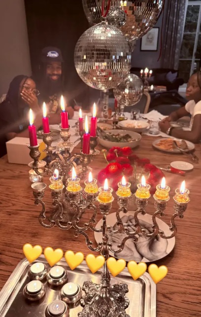 Madonna a gyerekeivel ünnepel