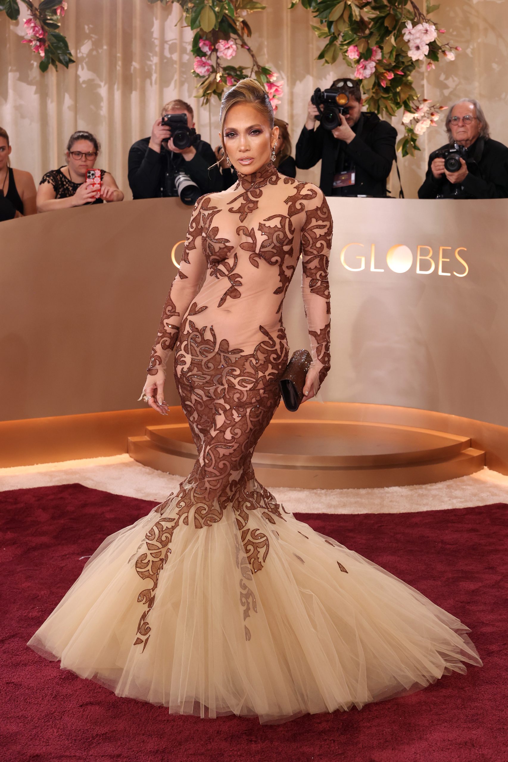 Jennifer Lopez áttetsző ruhában a 83. Golden Globe díjátadón 2026 január 11-én.