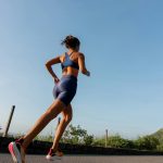 5. Túlzásba viszed a kardió edzést: Ha egynél több órát töltesz edzéssel, az megemelheti a kortizolszintedet, és kontraproduktív lehet a céljaid eléréséhez. Húsz-harminc perc intervallumos edzés elégeti a zsírt, és segít megugrani a fogyással kapcsolatos céljaidat!