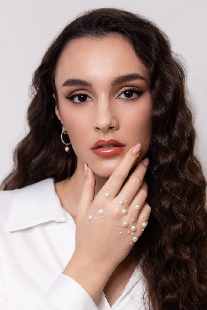 Telt ajkak töltés nélkül Páll Adrienn