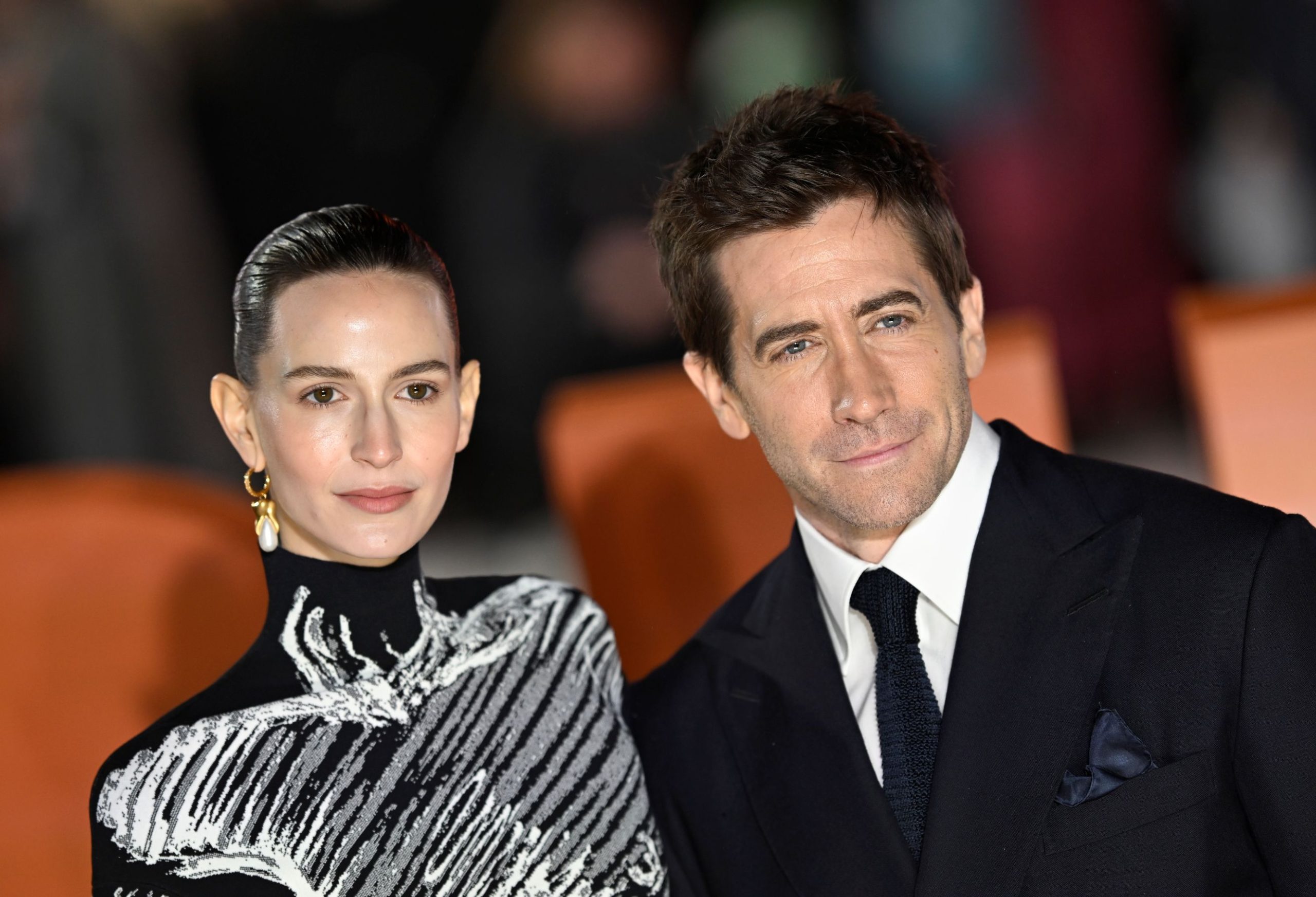 Jake Gyllenhaal és barátnője