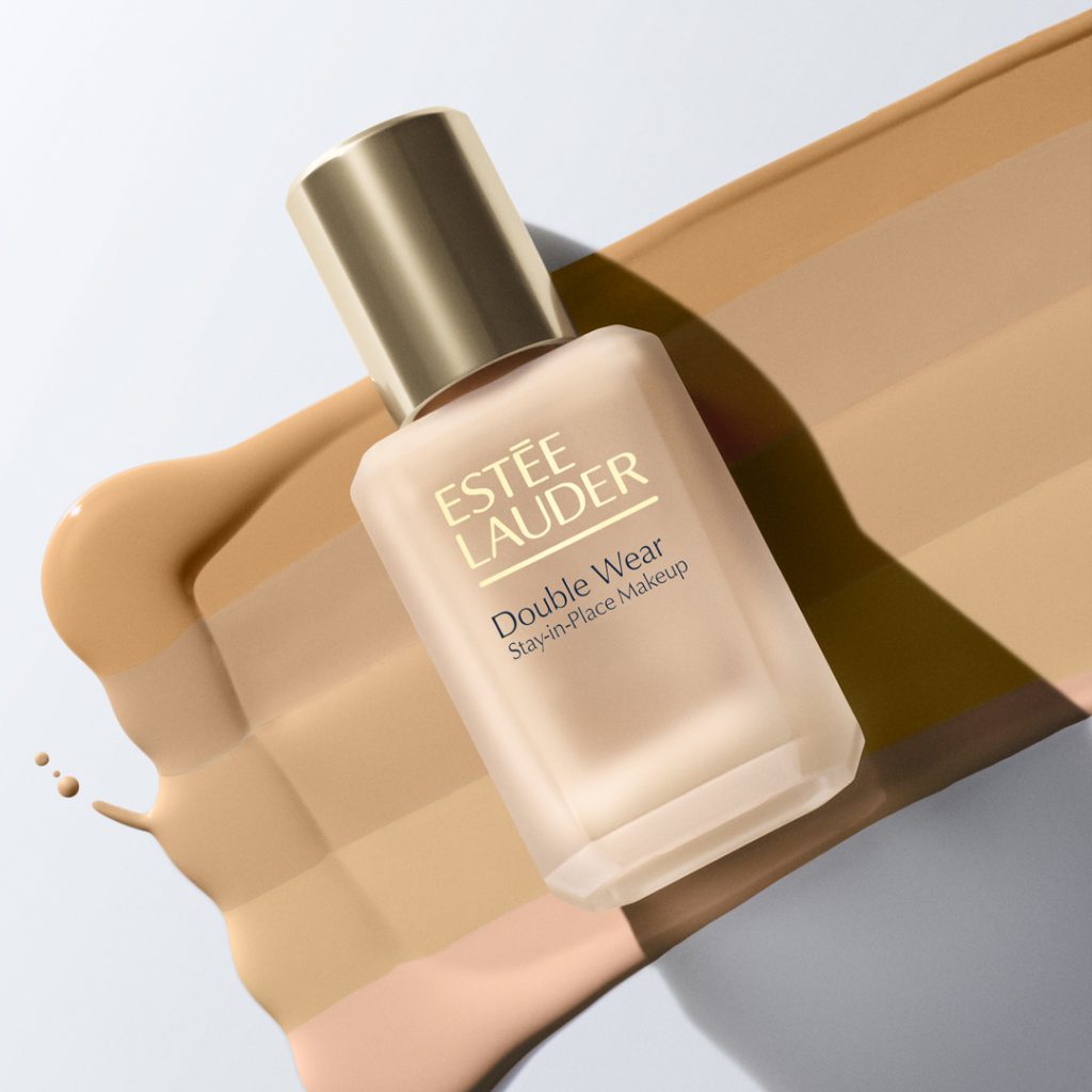 uj-szepsegnagykovetek-estee-lauder-termek | Marie Claire Estée Lauder Double Wear Stay in Place alapozó