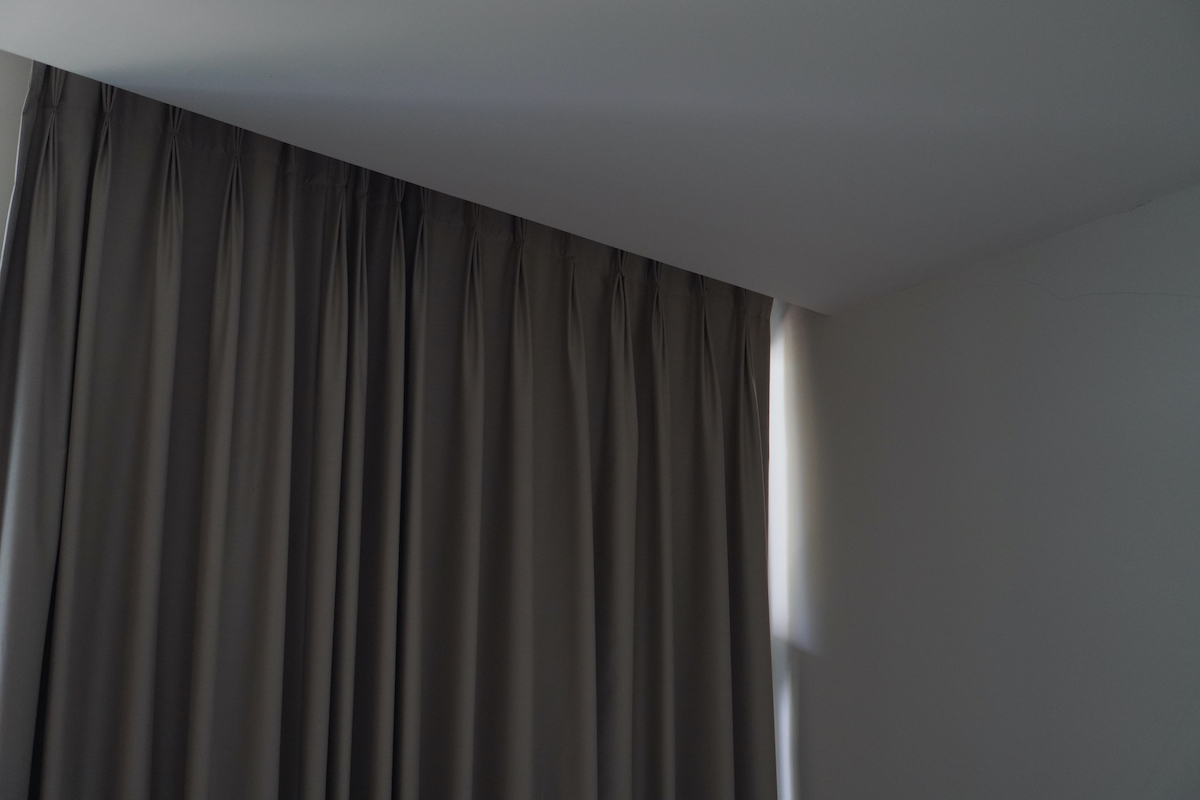 szürke black out függöny