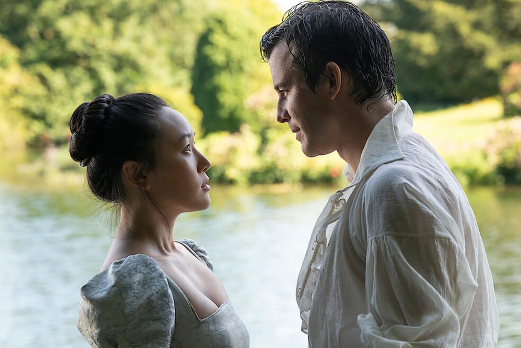 Jelenet a Bridgerton sorozat 4. évadából, Sophie és Benedict