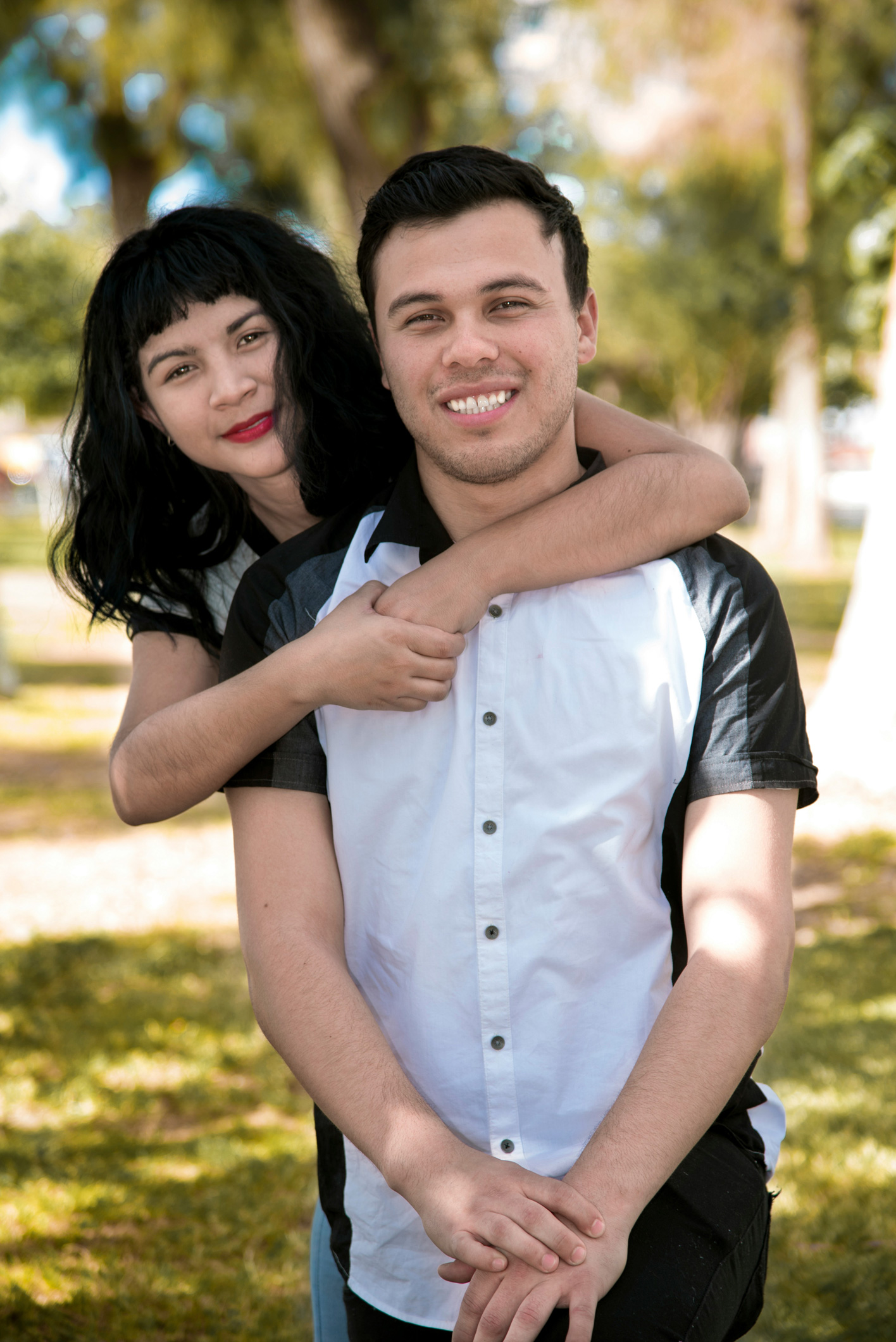 1. Az egyetlen nőnek tartják magukat a fiuk életében: Néhány anya még felnőttkorában is magát tartja fia életének legfontosabb nőjének. Ezt nem mindig mondják ki nyíltan, de az elvárásokban, a reakciókban érződik. A barátnőket és a feleségeket átmeneti látogatóként kezelik, nem pedig állandó partnerként.