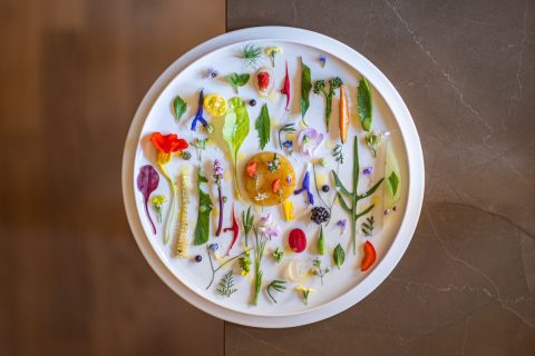 A Walk Through my Garden nevű fogás a Horváth Restaurant Fuck Caviar menüjéről