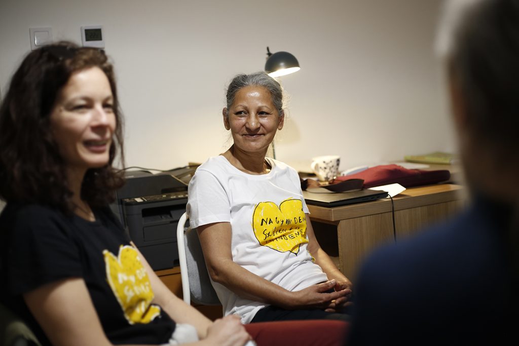 hajlektalansag-nok-utcarol-lakasba-egyesulet | Marie Claire Középen Jónás Amália sorstárs mentor, 2025