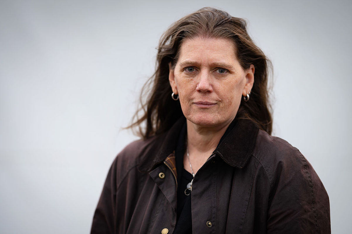 donald-trump-betegsege-orokolt-demencia | Marie Claire Mary Trump barna kabátban