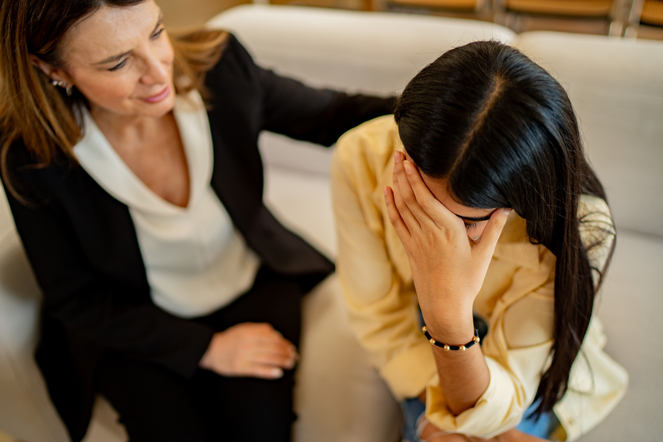 low-contact-szulok-minimalis-kapcsolattartas | Marie Claire Egyre több felnőtt gyerek szakítja meg a kapcsolatot a családjával