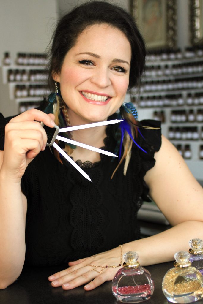 Minya Viktória parfümőr