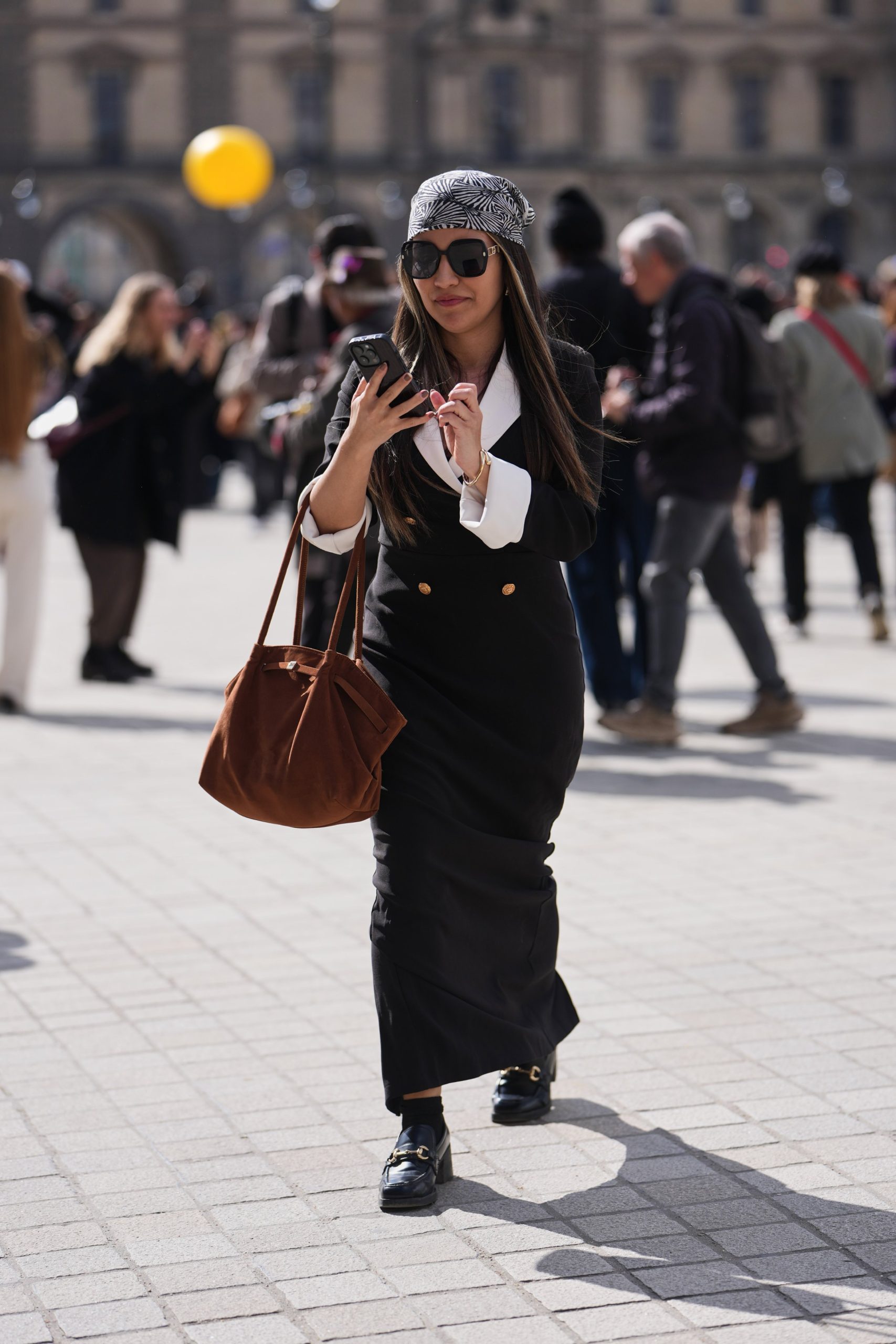 Modell tavaszi sálban vonul