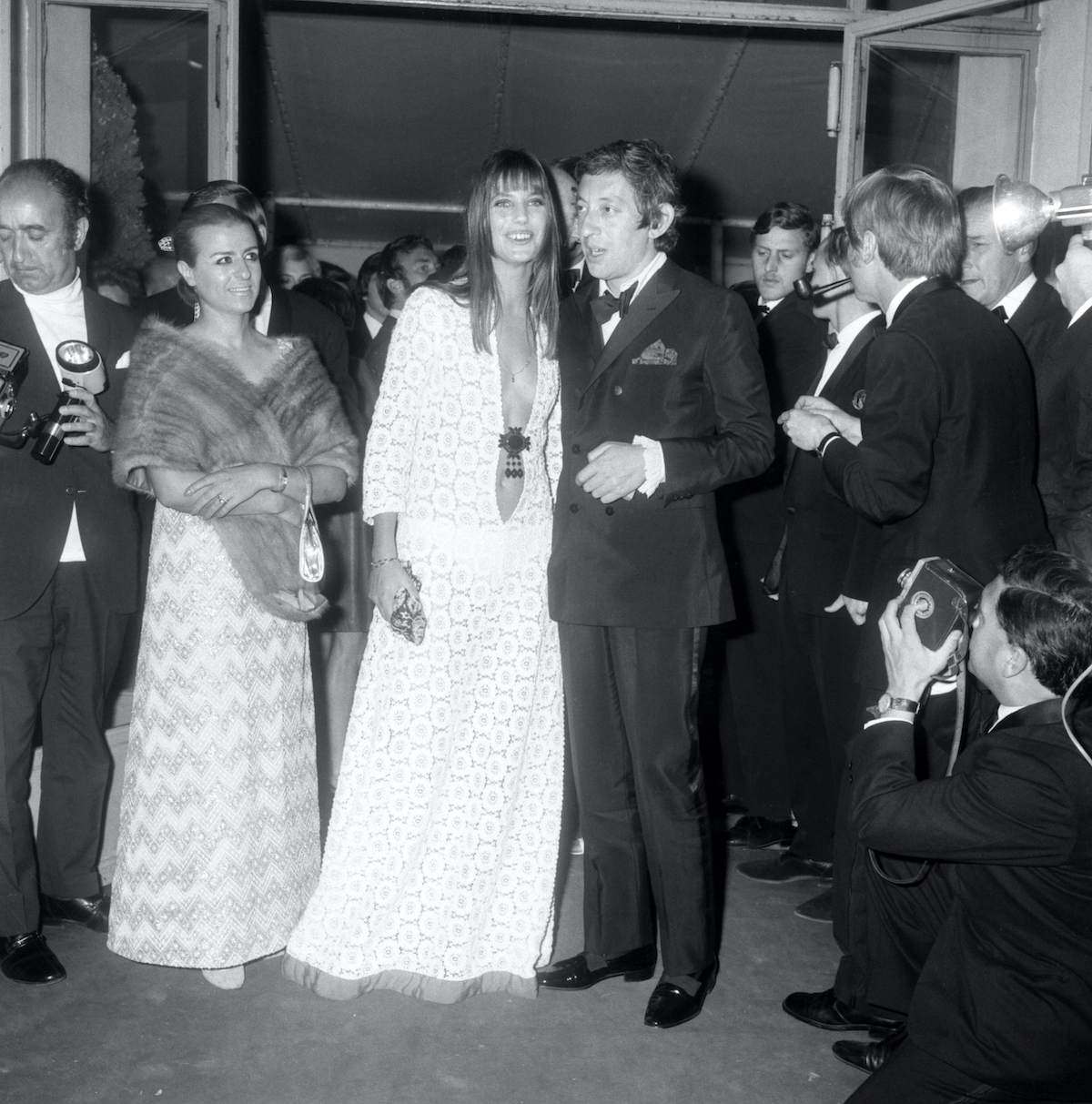 cannes-2026-bella-hadid-pucerruhaja | Marie Claire Serge Gainsbourg és Jane Birkin legendás csipkreuhájában, 1969-ben Cannes-ban