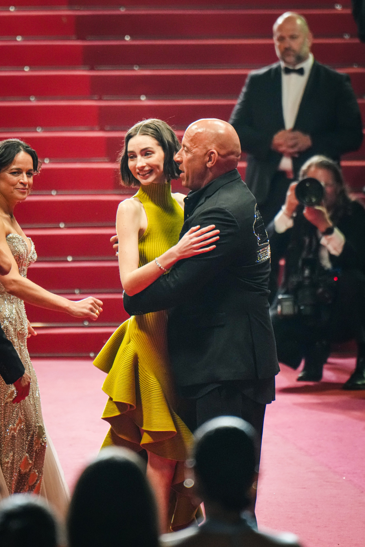 Meadow Rain Walker és Vin Diesel boldogan ölelik egymást a 2026-os cannes-i filmfesztivál vörös szőnyegén