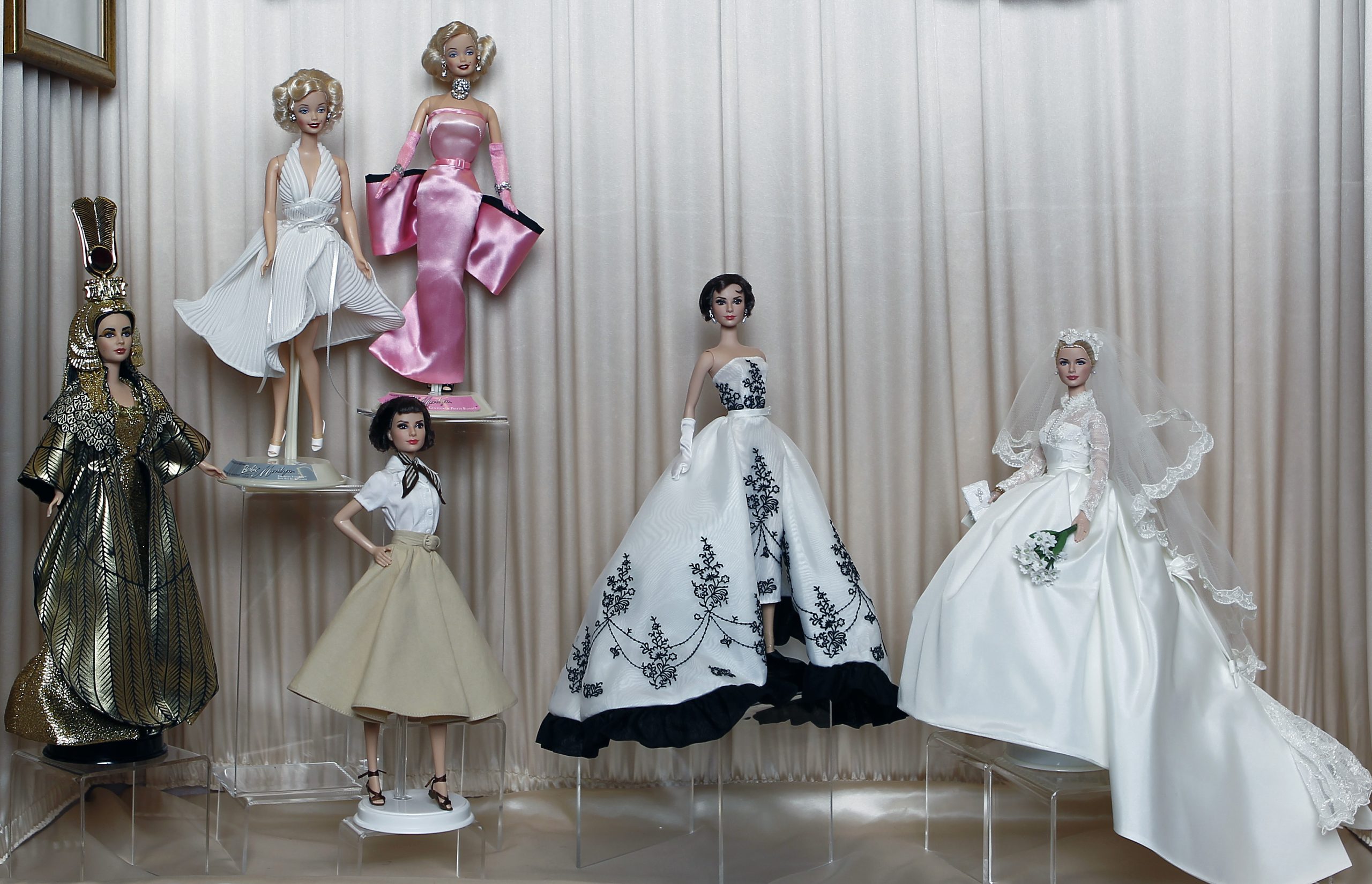 retro-jatekok-ekszerek-erteke-eladas | Marie Claire Retro Barbie babák