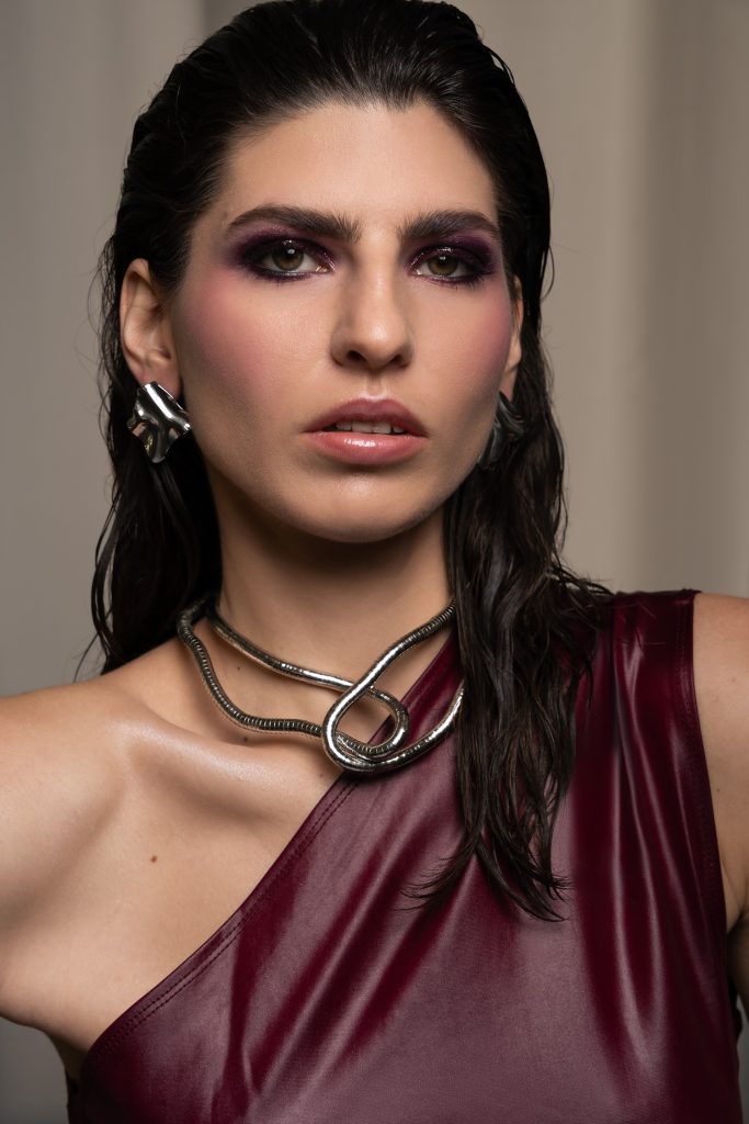 berry-smokey-pall-adrienn-OkrosAnna | Marie Claire Berry Smokey sminktrend