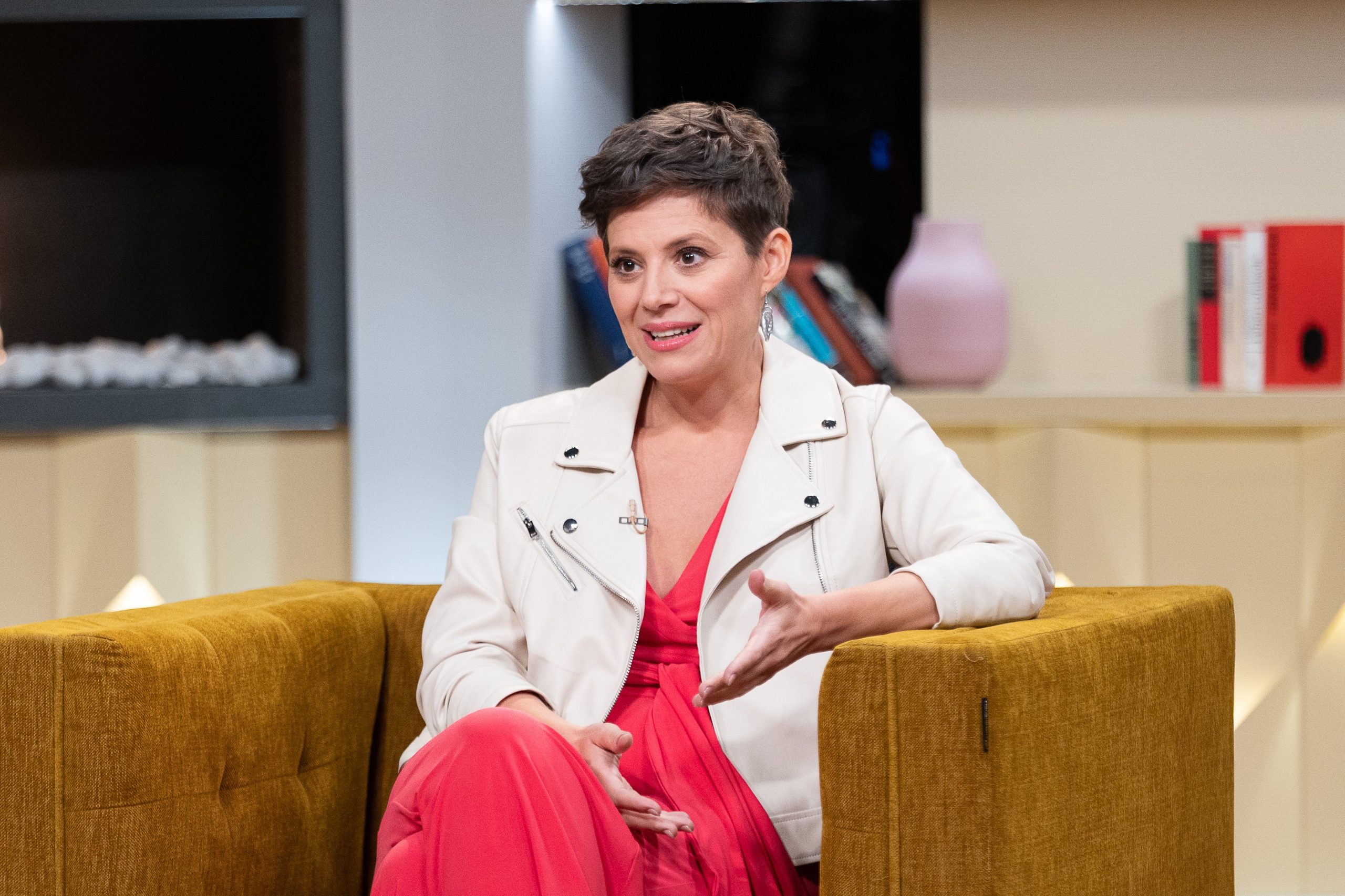 Életünk története - Időutazó talkshow az RTL Klubon. Szereplők: Szinetár Dóra ( a képen rövid hajjal) és fia: Lőcsei Márton. 3. évad, 2. adás. - időpontja: 2021.10.16. Fotókredit: RTL Magyarország/Bielik István, Image: 638461739, Fotó: Sajtóklub RTL Klub /