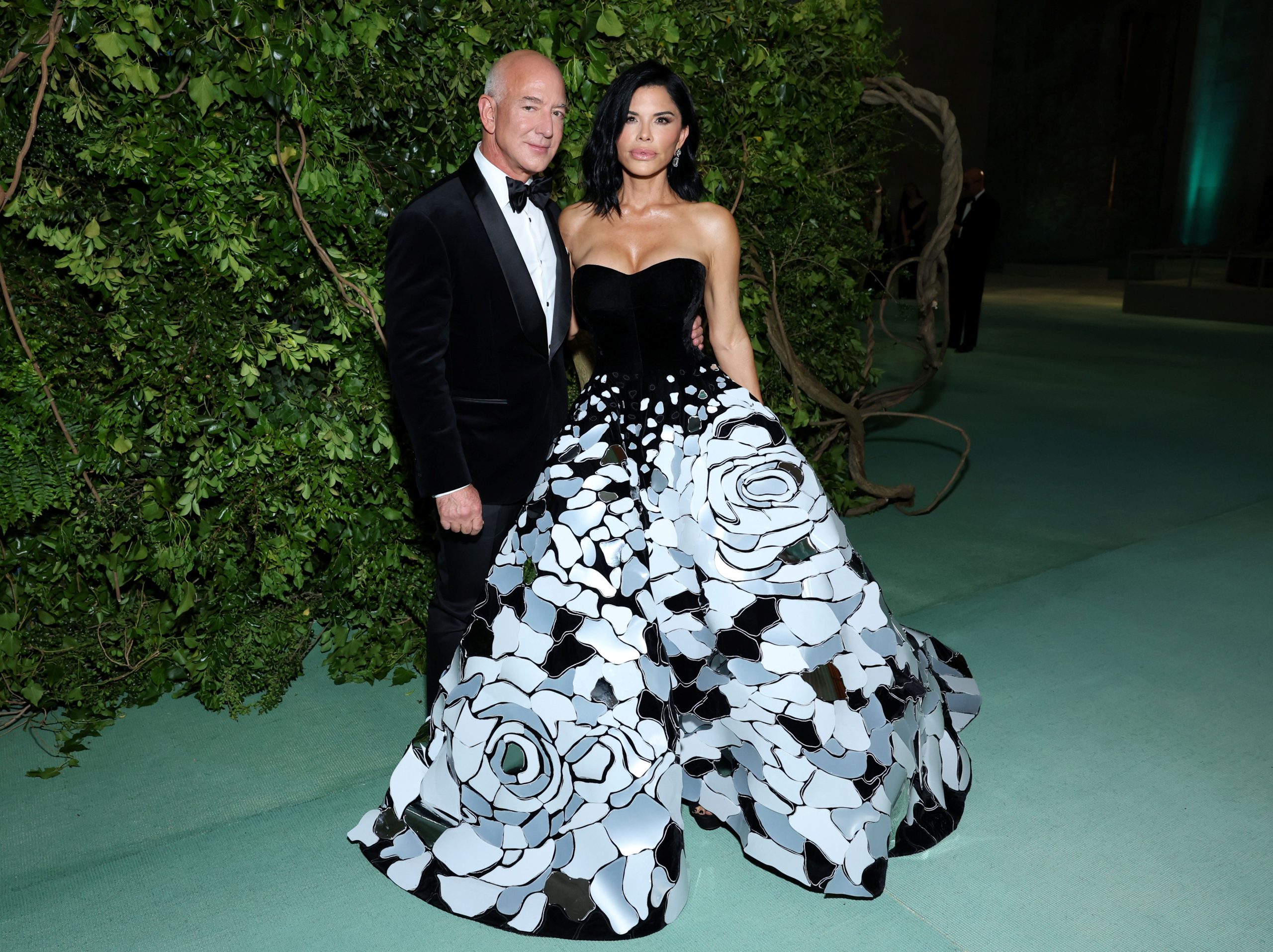 Jeff Bezos és Lauren Sanchez a 2024-es MET-gálán