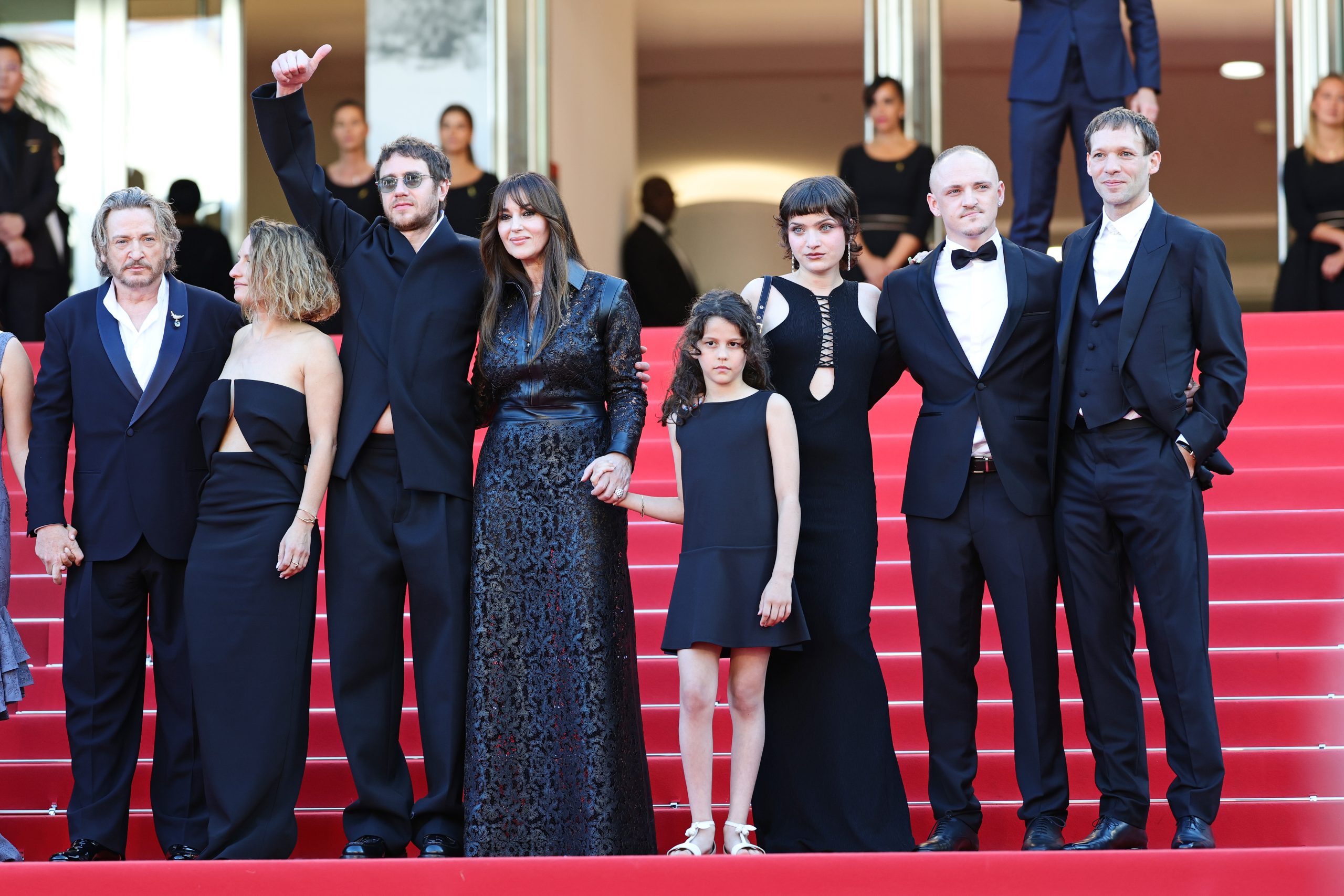 monica-belluci-cannes2026 4 | Marie Claire Benoît Magimel, Léa Mysius, Bastien Bouillon, Monica Bellucci, Tawba El Gharchi, Tatia Tsuladze, Alane Delhaye és Paul Hamy a The Birthday Party című film premierjén Cannes-ban 2026-ban
