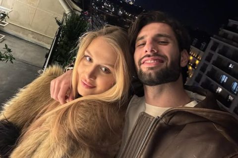 Buzsik Borka és Szoboszlai Dominik mosolyognak