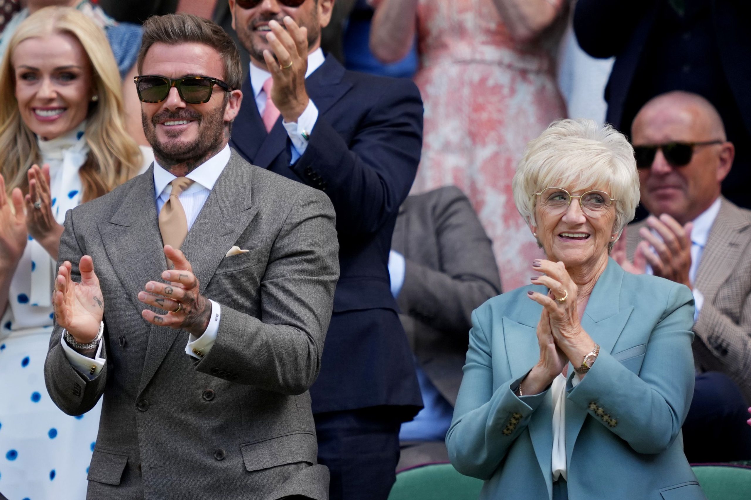 David Beckham és édesanyja